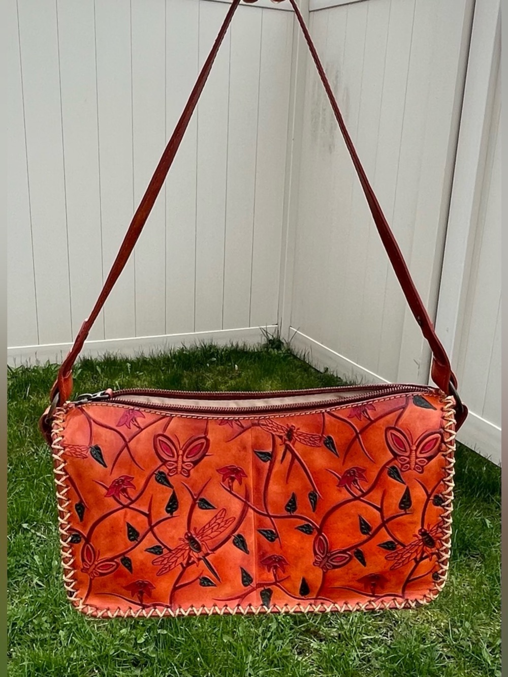 Purse, whipstitched edges,tooled vines, leaves, butterflies leather (EUC) purse